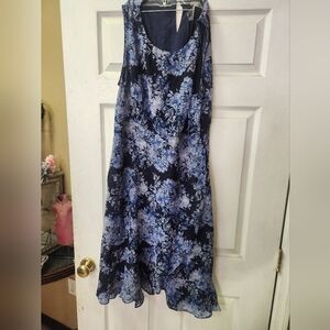 Floral Blue Sleeveless Dress